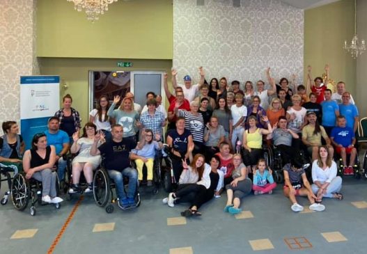 214373011 10227021763356519 7358045888041683261 N 527x365